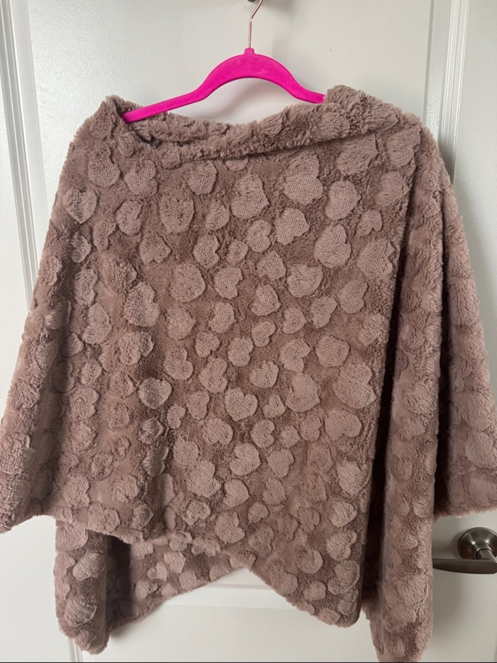 Cozy Taupe Heart-Textured Plush Poncho